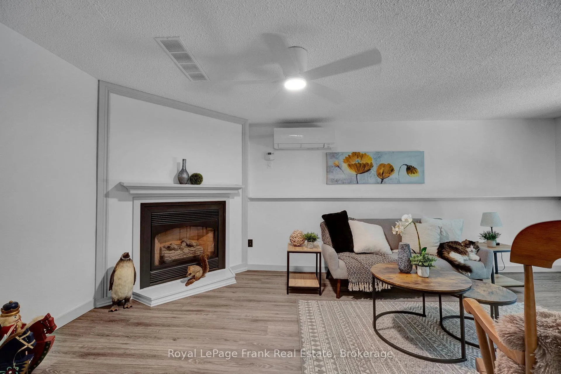 Photo 43 of 576 Annandale Street, Oshawa, Donevan — HOMEH