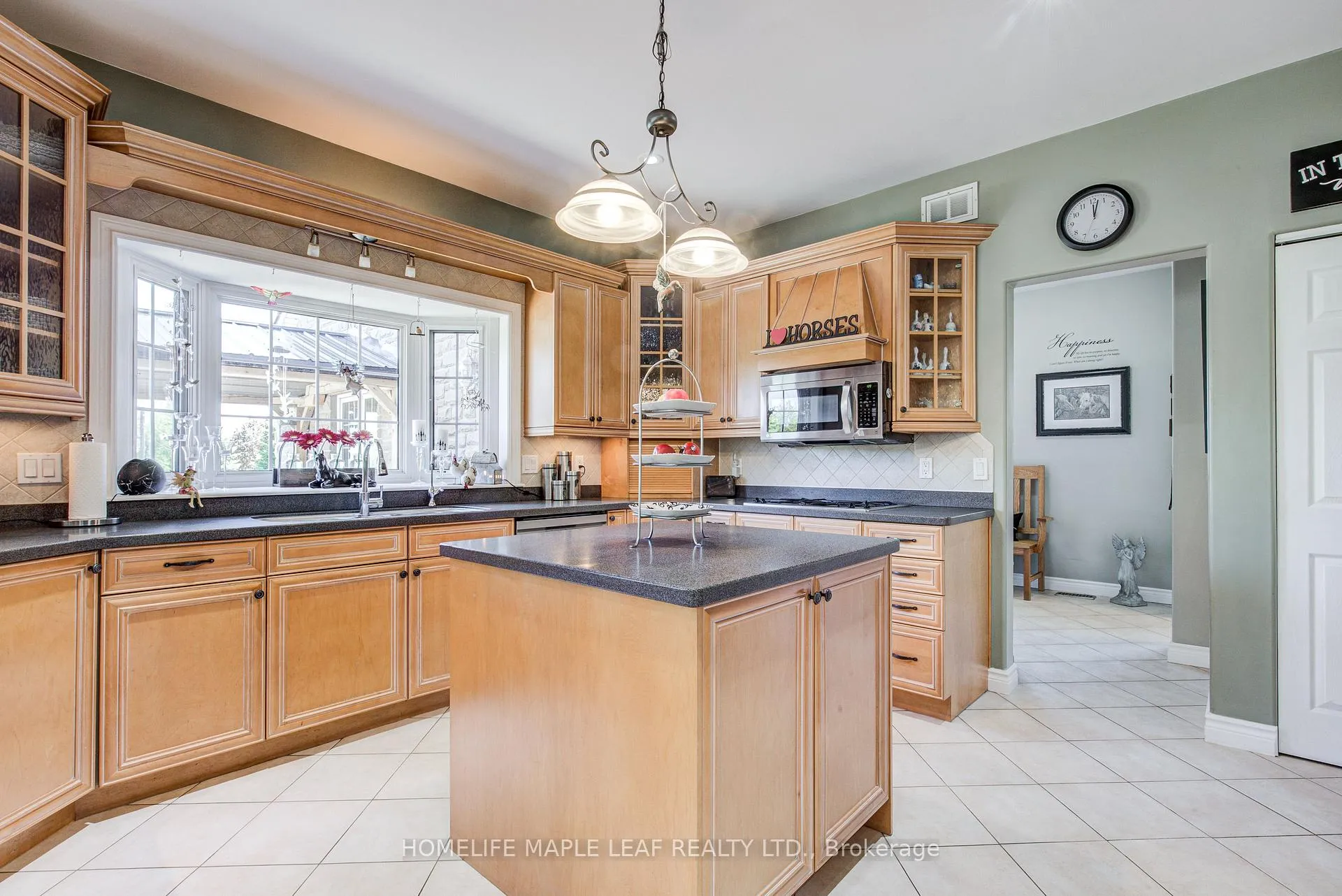 Photo 16 of 473429 County Road 11, Amaranth, Rural Amaranth — HOMEH