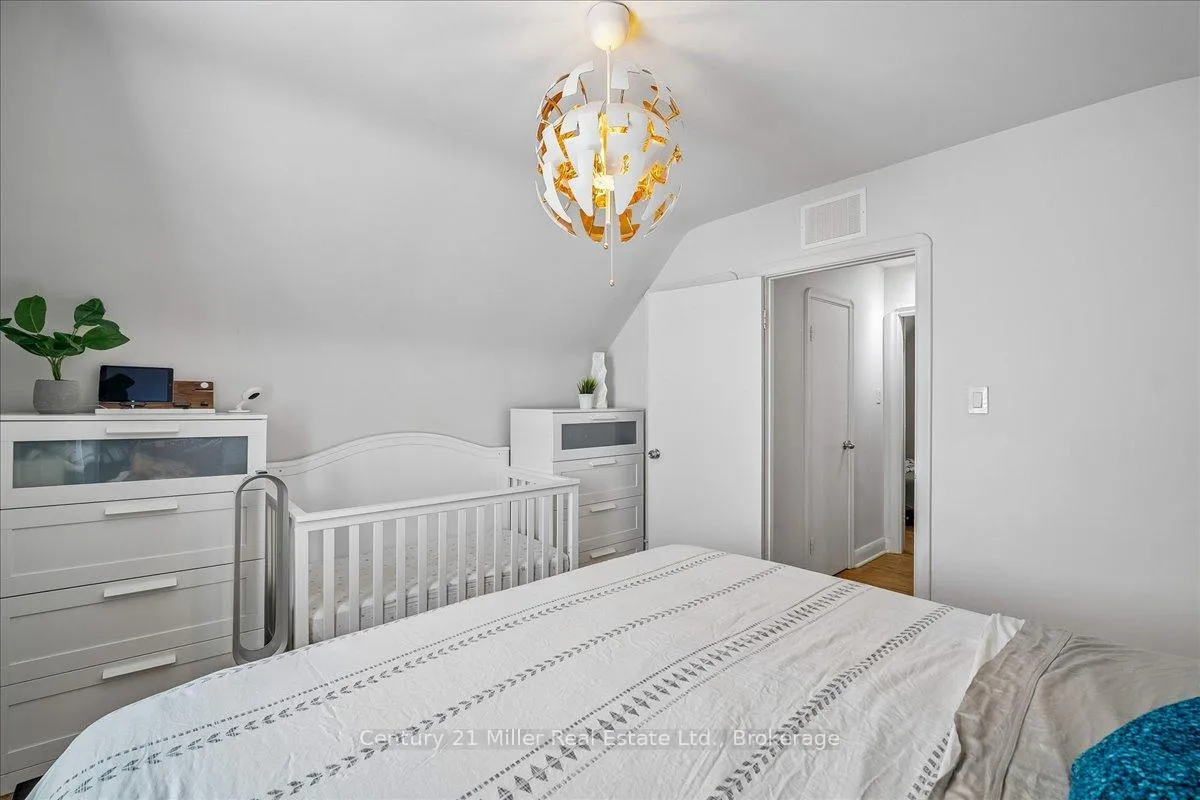 Photo 27 of 1583 Blanefield Road, Mississauga, Mineola — HOMEH