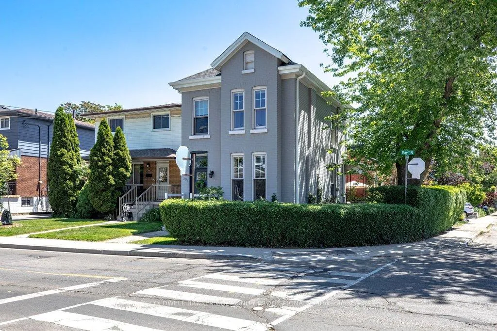 Photo 4 of 394 Bay Street N, Hamilton, North End — HOMEH