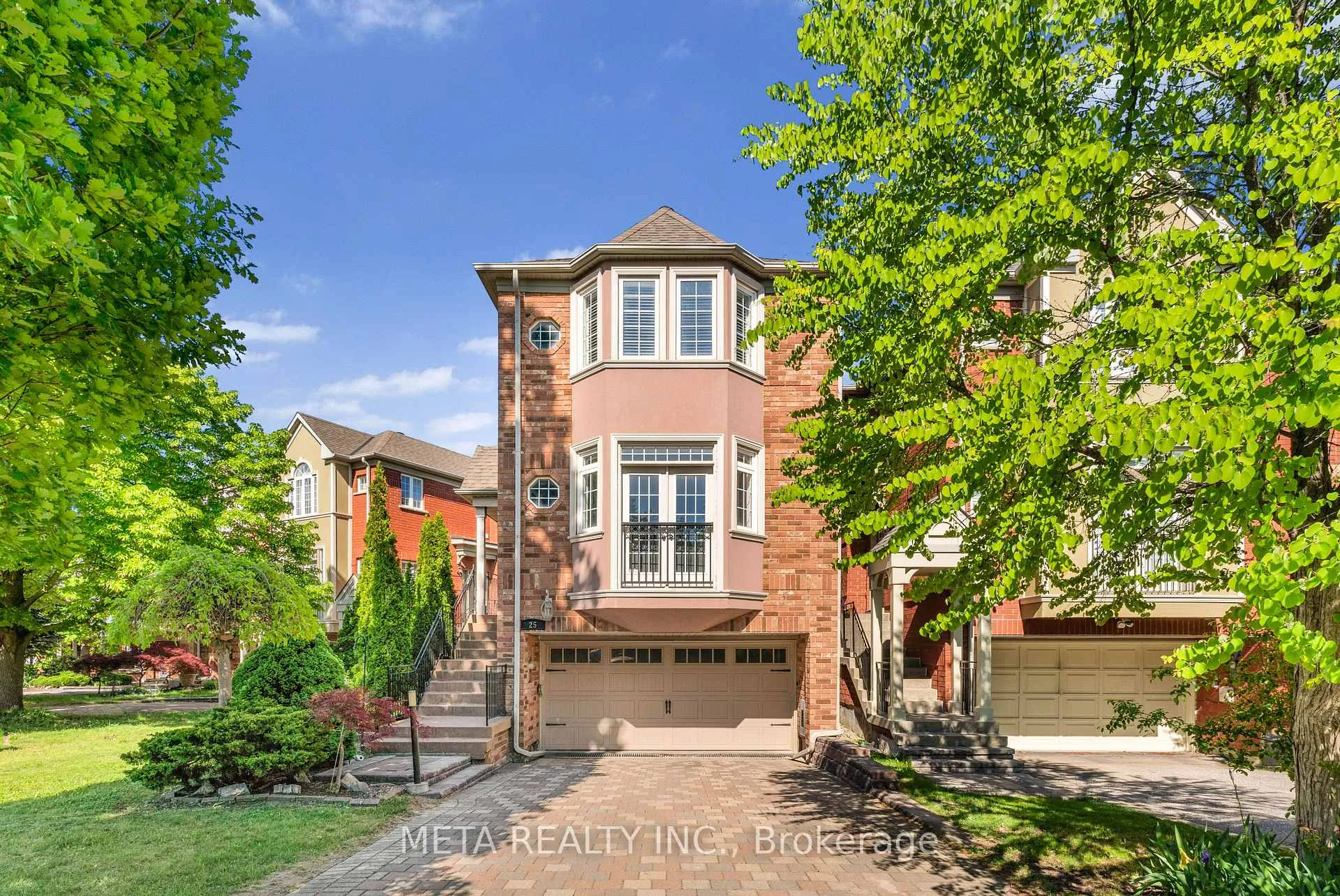 Photo 1 of 25 Crispin Court, Markham, Buttonville — HOMEH