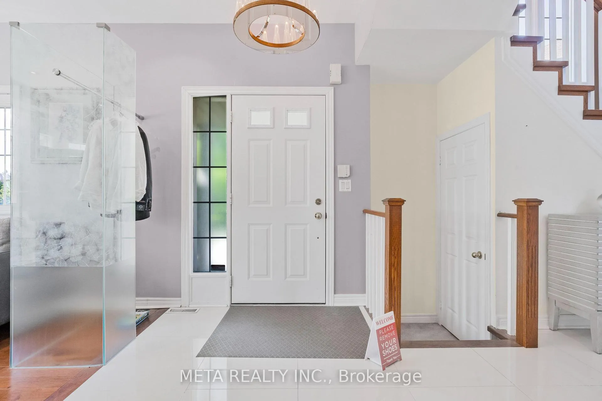 Photo 5 of 25 Crispin Court, Markham, Buttonville — HOMEH