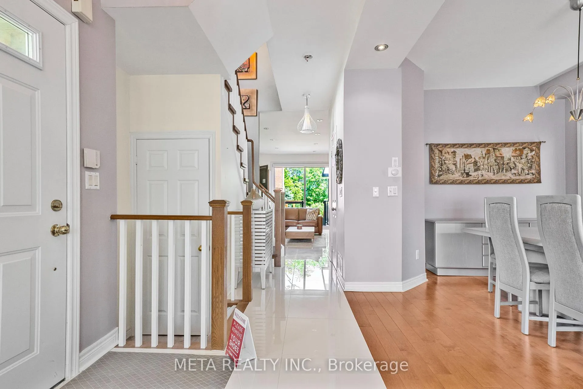 Photo 10 of 25 Crispin Court, Markham, Buttonville — HOMEH