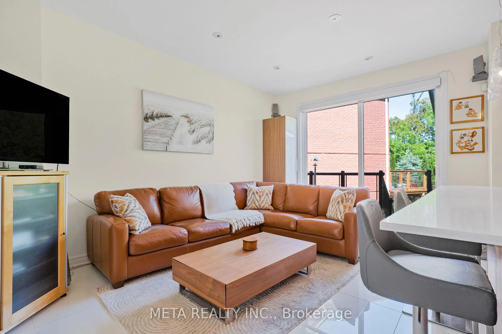 Photo 11 of 25 Crispin Court, Markham, Buttonville — HOMEH