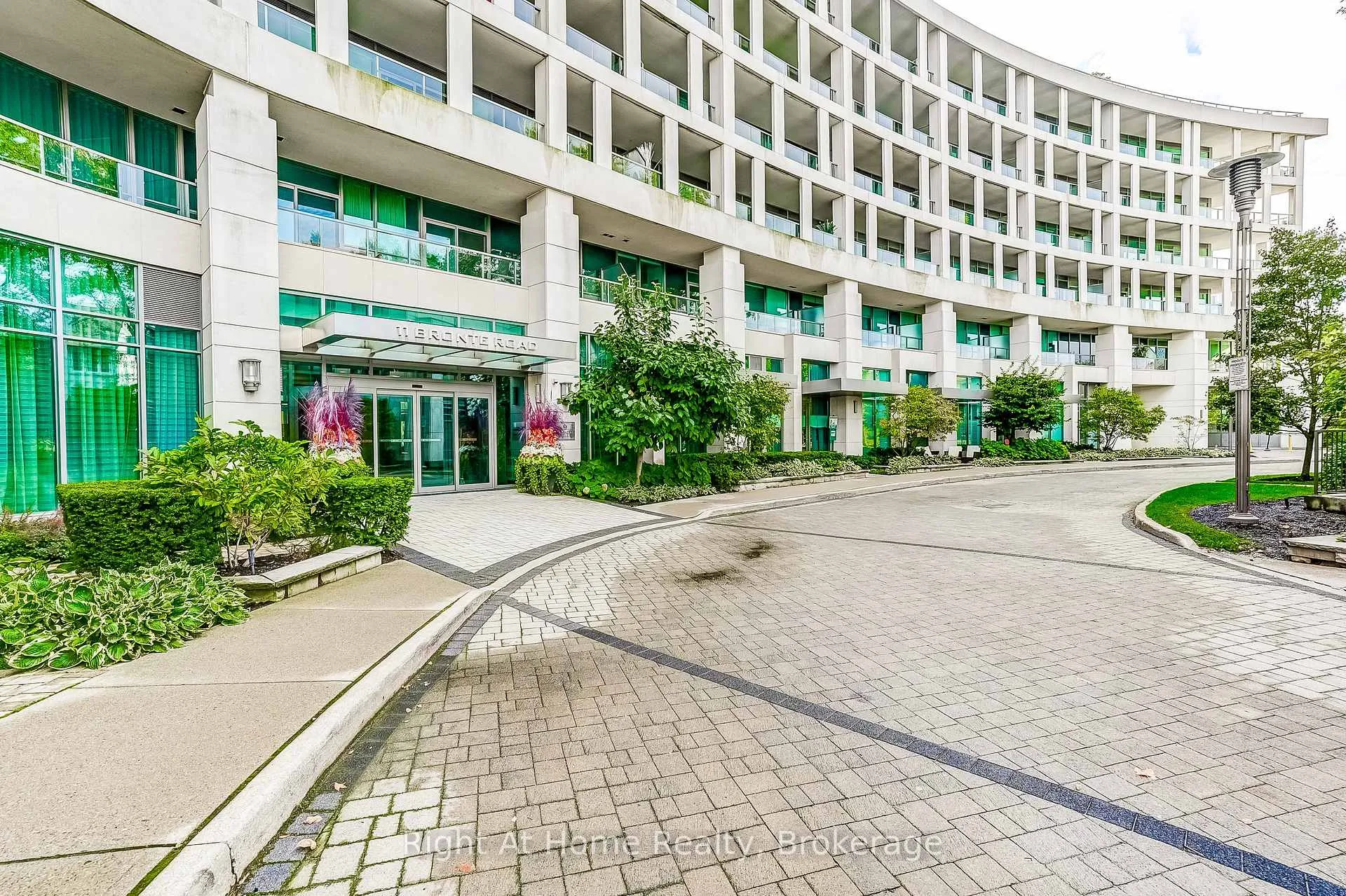 Photo 3 of Unit 201, 11 Bronte Road, Oakville, Bronte — HOMEH