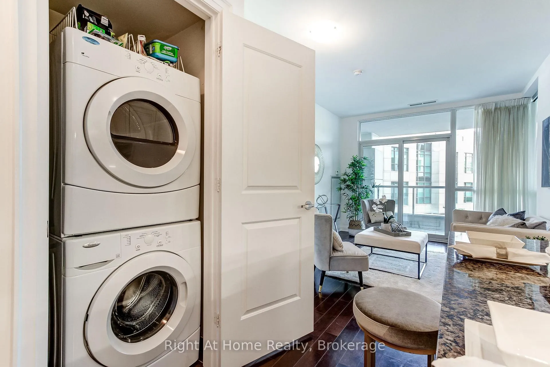 Photo 10 of Unit 201, 11 Bronte Road, Oakville, Bronte — HOMEH