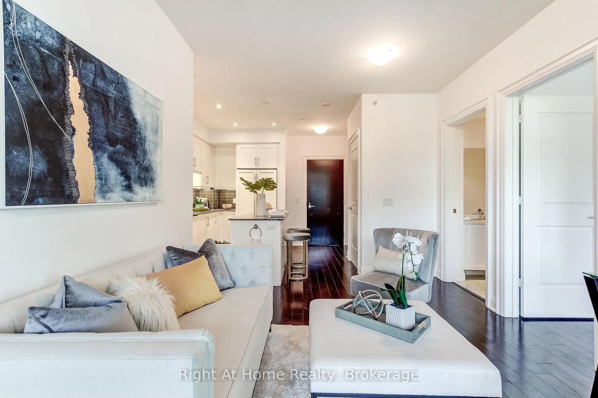 Photo 13 of Unit 201, 11 Bronte Road, Oakville, Bronte — HOMEH