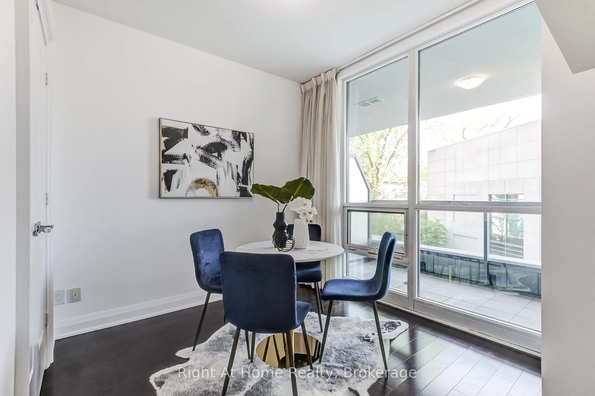 Photo 14 of Unit 201, 11 Bronte Road, Oakville, Bronte — HOMEH