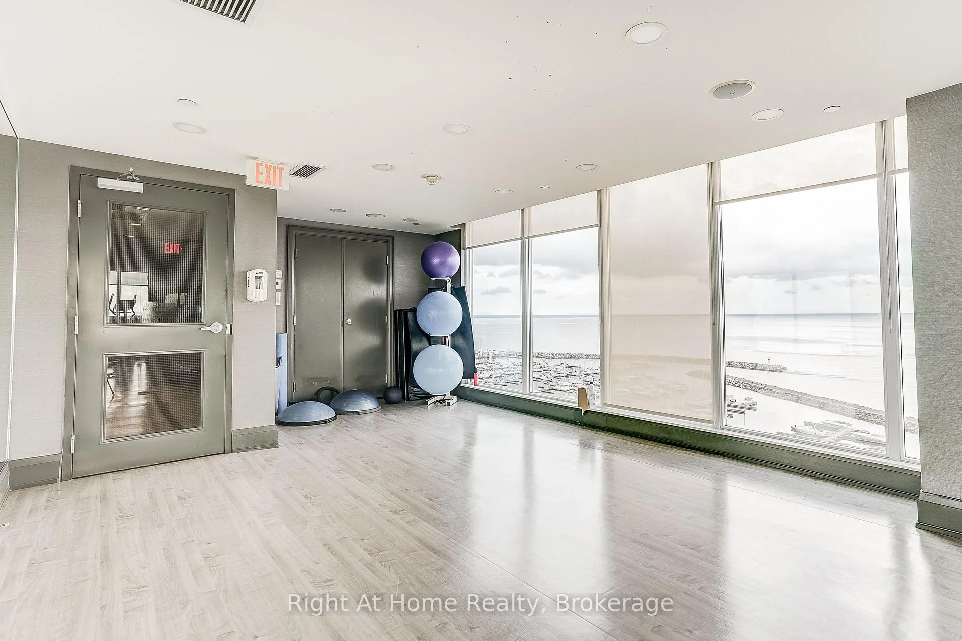 Photo 33 of Unit 201, 11 Bronte Road, Oakville, Bronte — HOMEH