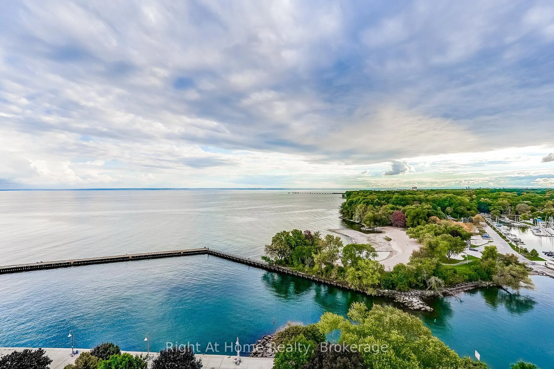Photo 38 of Unit 201, 11 Bronte Road, Oakville, Bronte — HOMEH