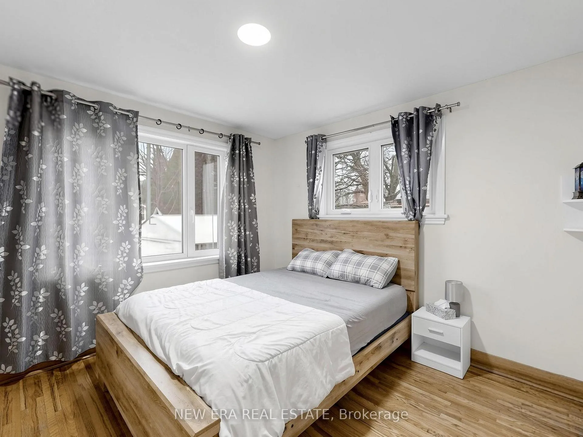 Photo 22 of 48 Christopher Drive, Cambridge, Christopher-Champlain — HOMEH