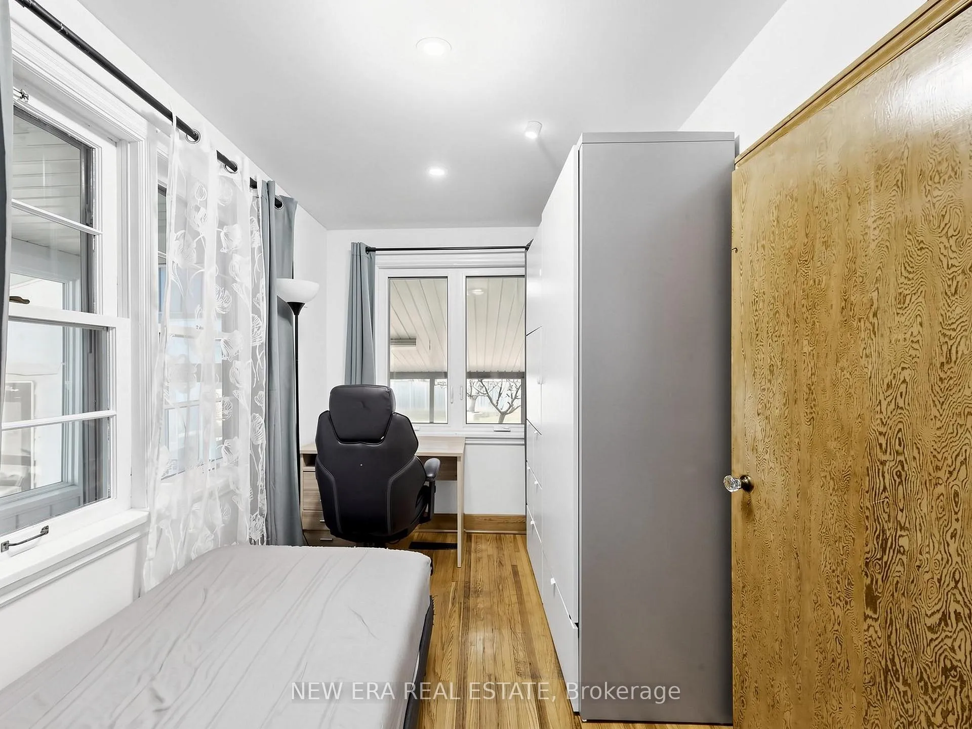 Photo 27 of 48 Christopher Drive, Cambridge, Christopher-Champlain — HOMEH