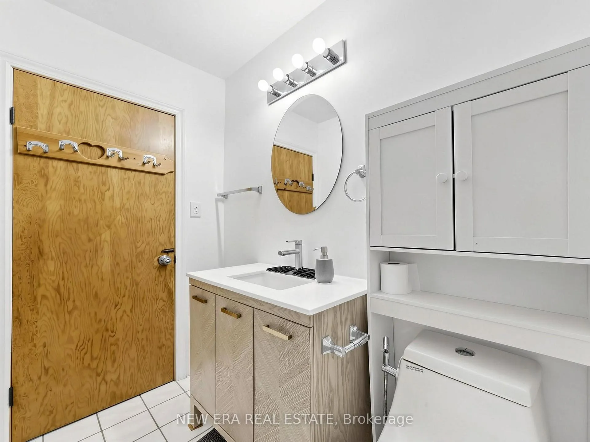 Photo 33 of 48 Christopher Drive, Cambridge, Christopher-Champlain — HOMEH