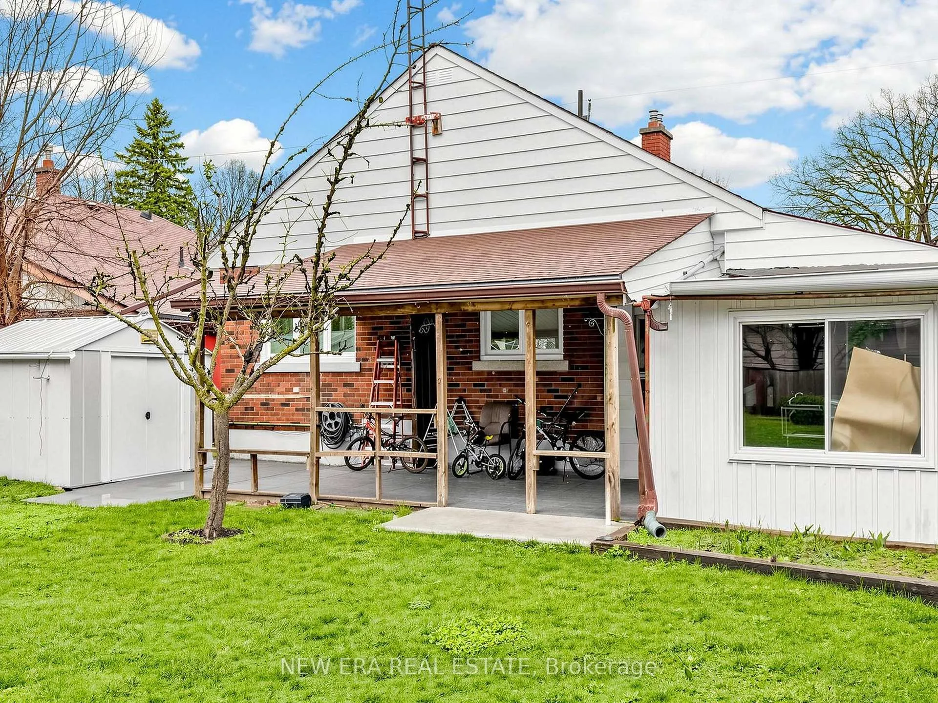 Photo 47 of 48 Christopher Drive, Cambridge, Christopher-Champlain — HOMEH