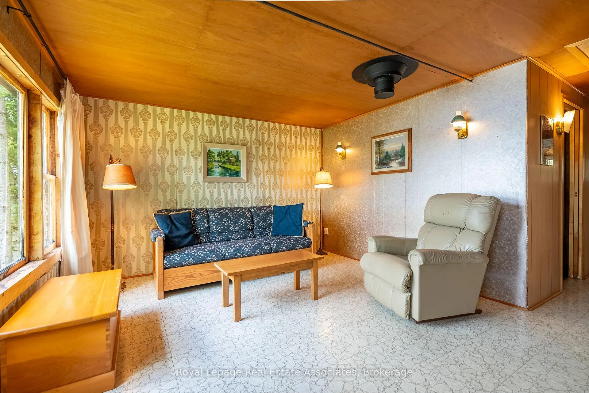 Photo 12 of 243 Beach Lane, Wollaston — HOMEH
