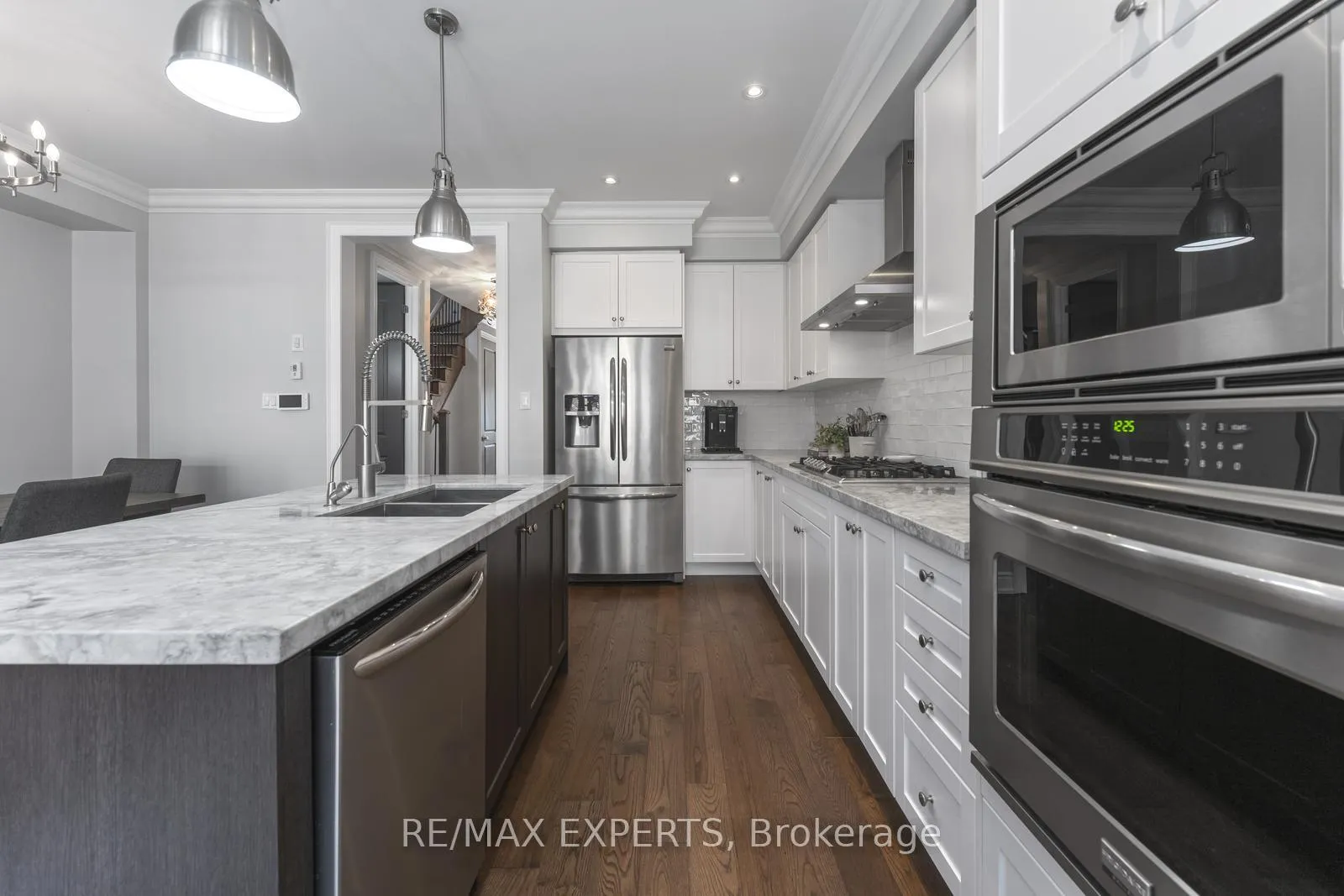 Photo 12 of 30 Zenith Avenue, Vaughan, Kleinburg — HOMEH