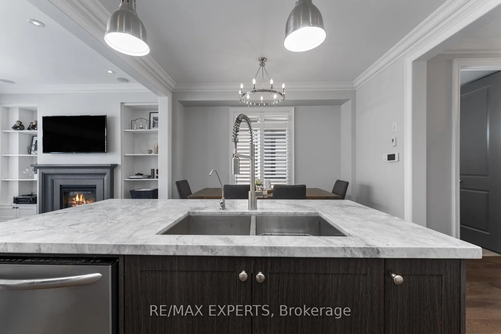 Photo 13 of 30 Zenith Avenue, Vaughan, Kleinburg — HOMEH