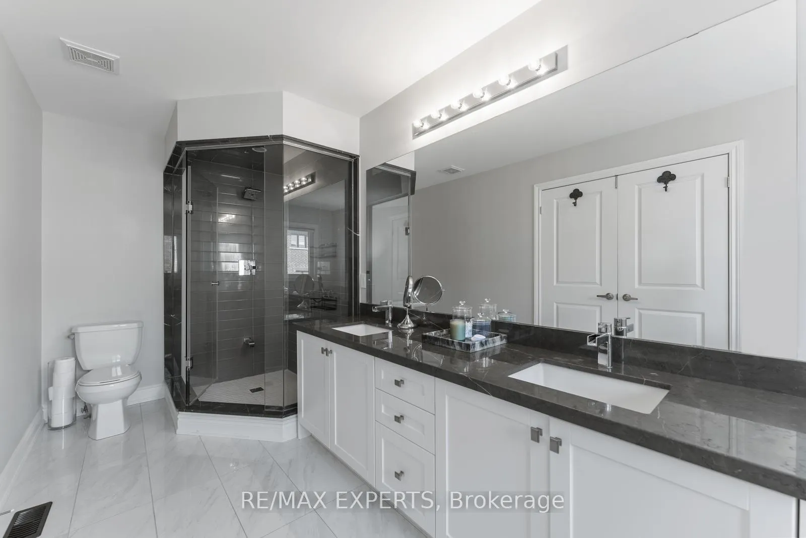 Photo 28 of 30 Zenith Avenue, Vaughan, Kleinburg — HOMEH
