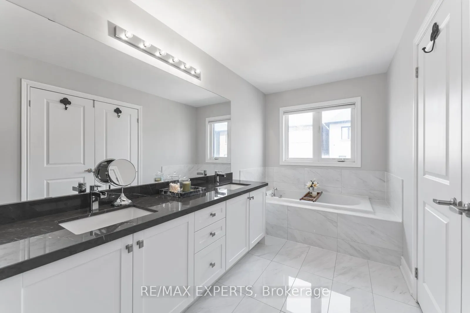 Photo 29 of 30 Zenith Avenue, Vaughan, Kleinburg — HOMEH