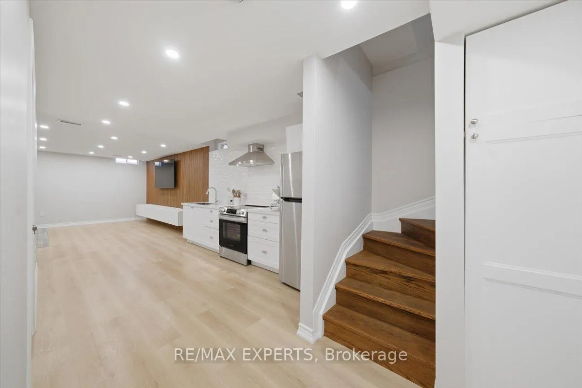 Photo 34 of 30 Zenith Avenue, Vaughan, Kleinburg — HOMEH