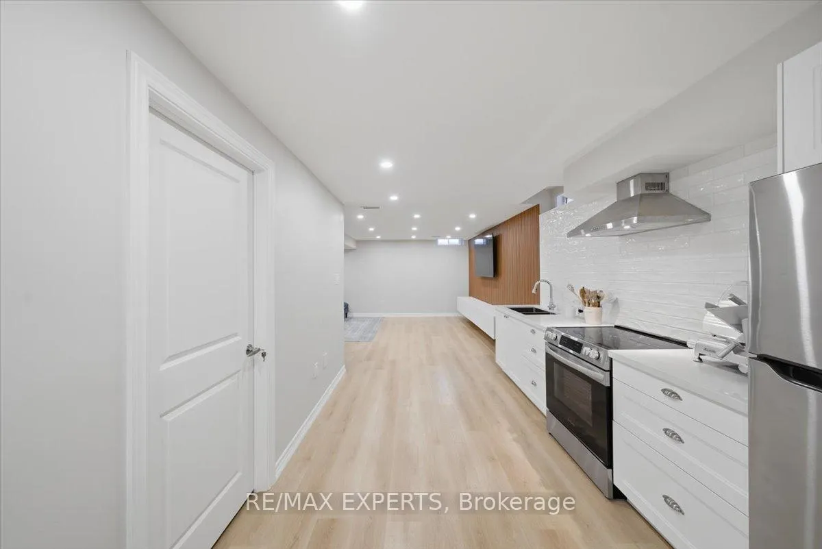 Photo 38 of 30 Zenith Avenue, Vaughan, Kleinburg — HOMEH