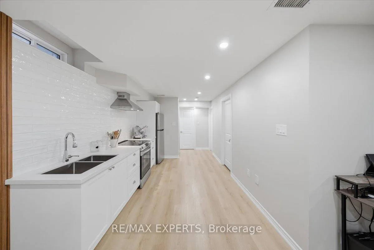 Photo 41 of 30 Zenith Avenue, Vaughan, Kleinburg — HOMEH