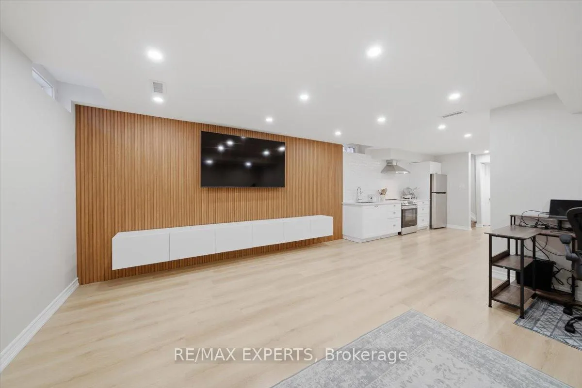 Photo 43 of 30 Zenith Avenue, Vaughan, Kleinburg — HOMEH