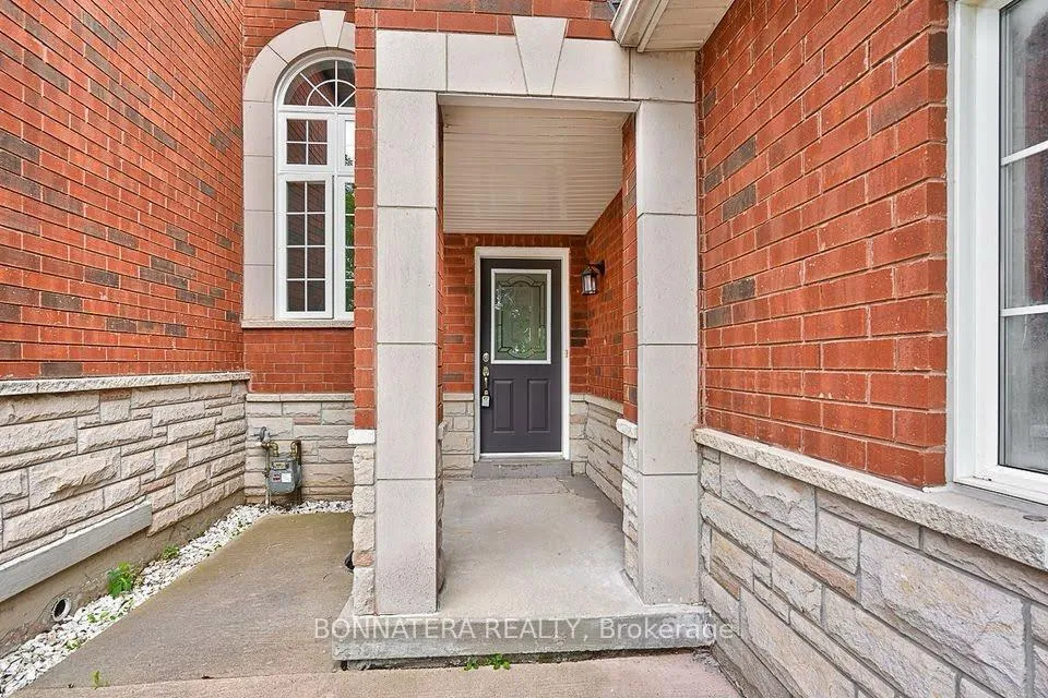 Photo 2 of 2399 Newcastle Crescent, Oakville, West Oak Trails — HOMEH