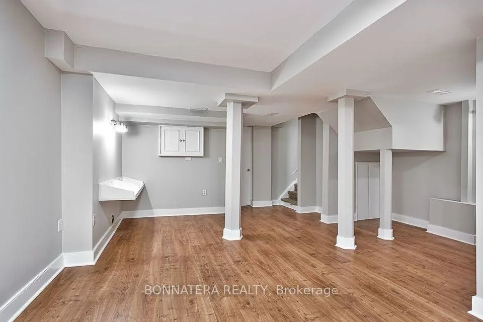 Photo 12 of 2399 Newcastle Crescent, Oakville, West Oak Trails — HOMEH