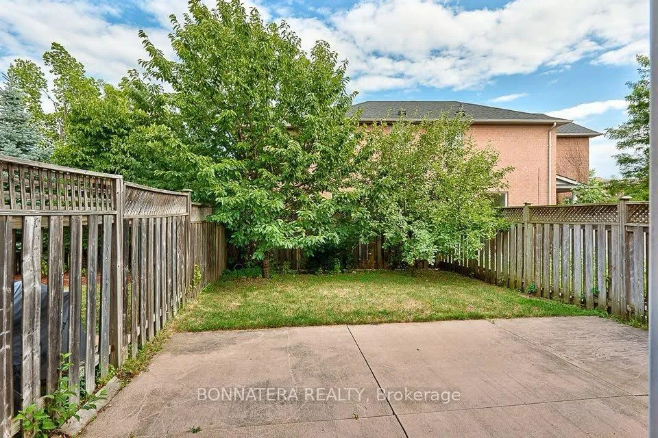 Photo 13 of 2399 Newcastle Crescent, Oakville, West Oak Trails — HOMEH
