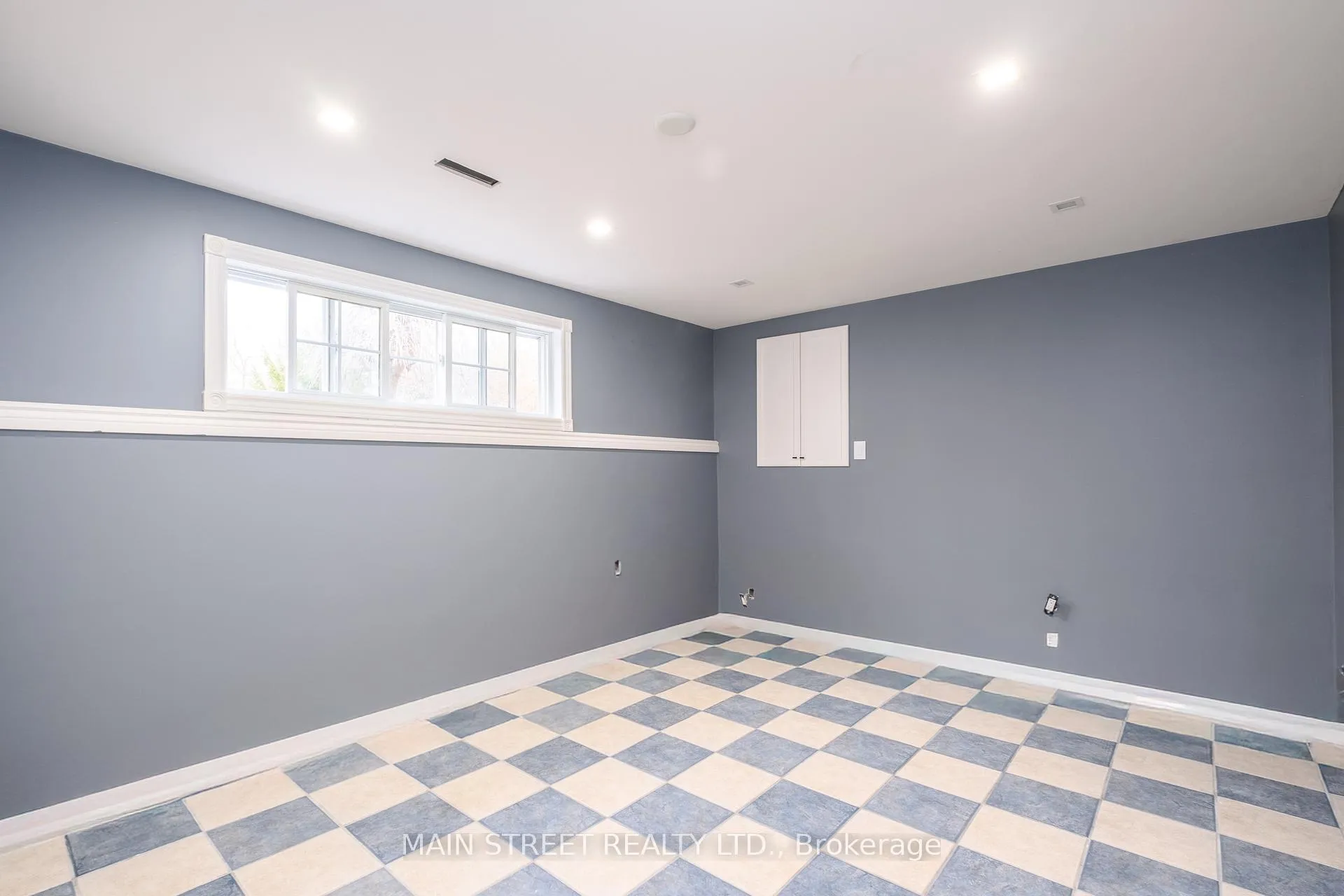 Photo 15 of 41 Bedford Road, Georgina, Sutton & Jackson's Point — HOMEH