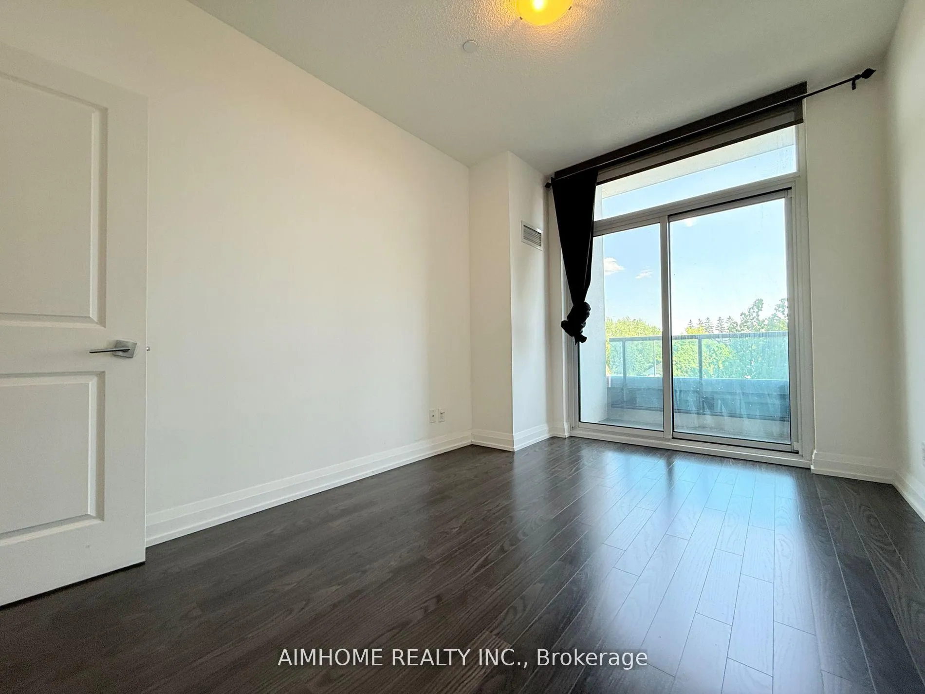 Photo 9 of Unit 319, 7165 Yonge Street, Markham, Grandview — HOMEH