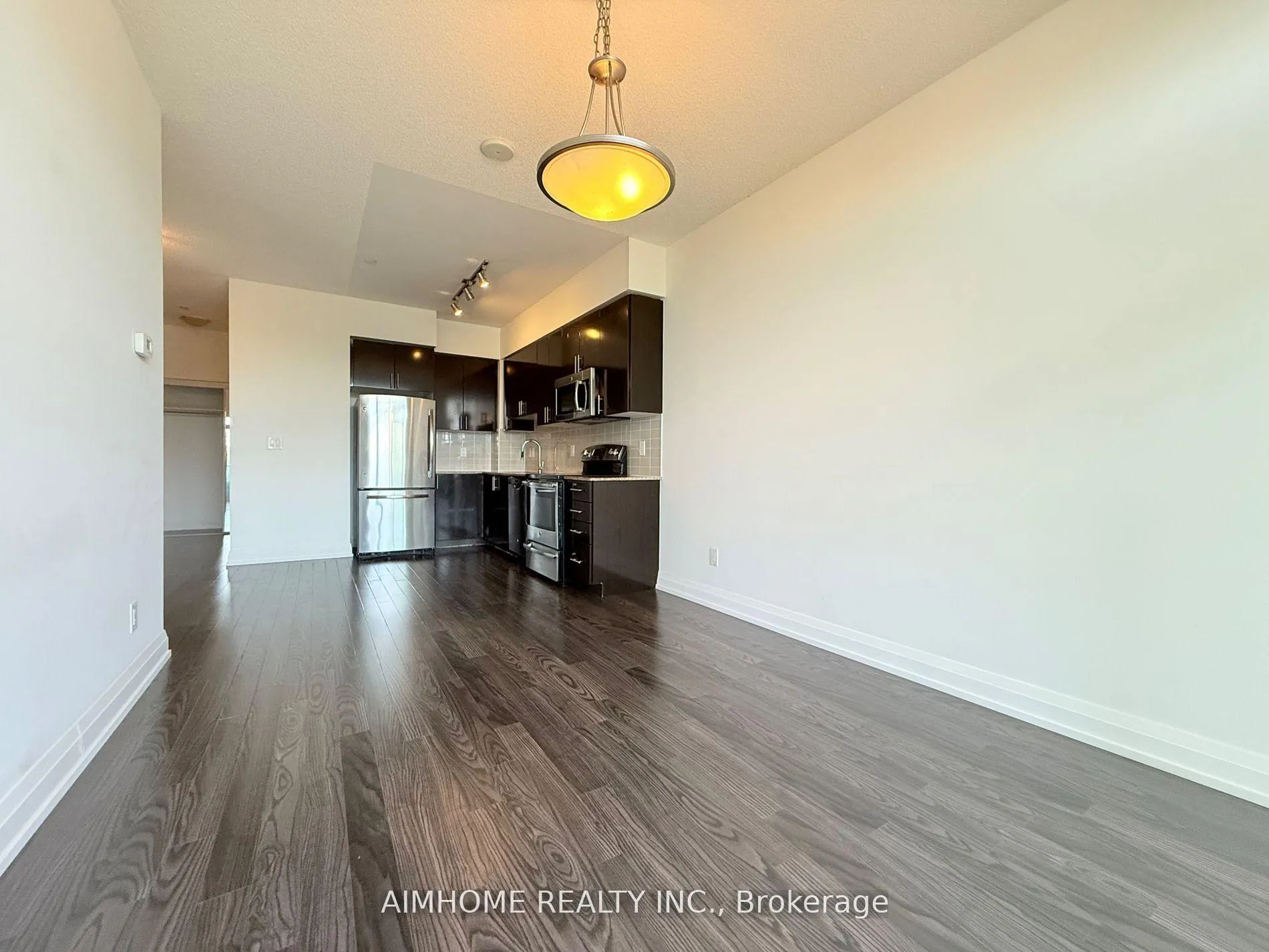 Photo 11 of Unit 319, 7165 Yonge Street, Markham, Grandview — HOMEH