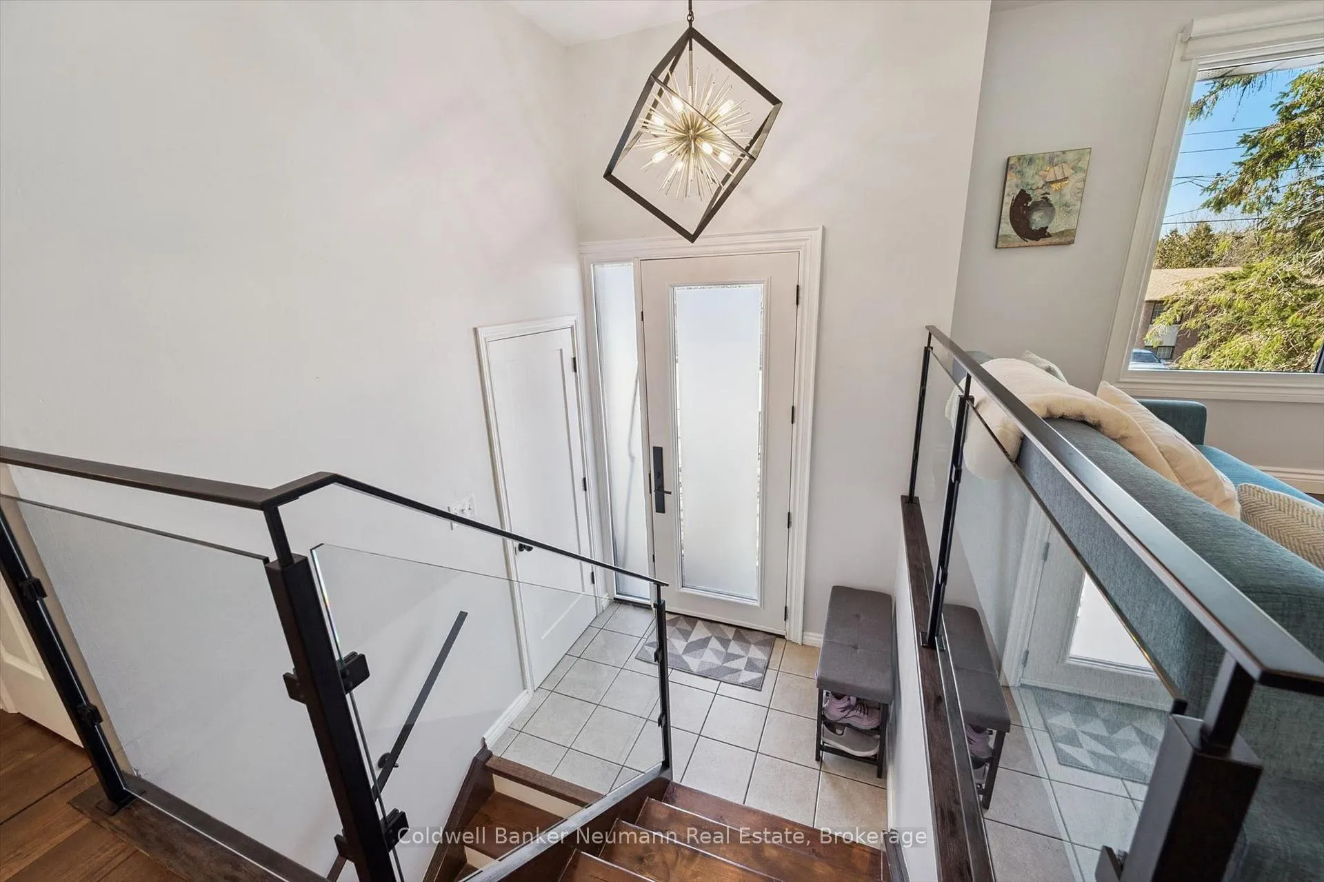 Photo 3 of 153 Harris Street, Guelph/Eramosa, Rockwood — HOMEH