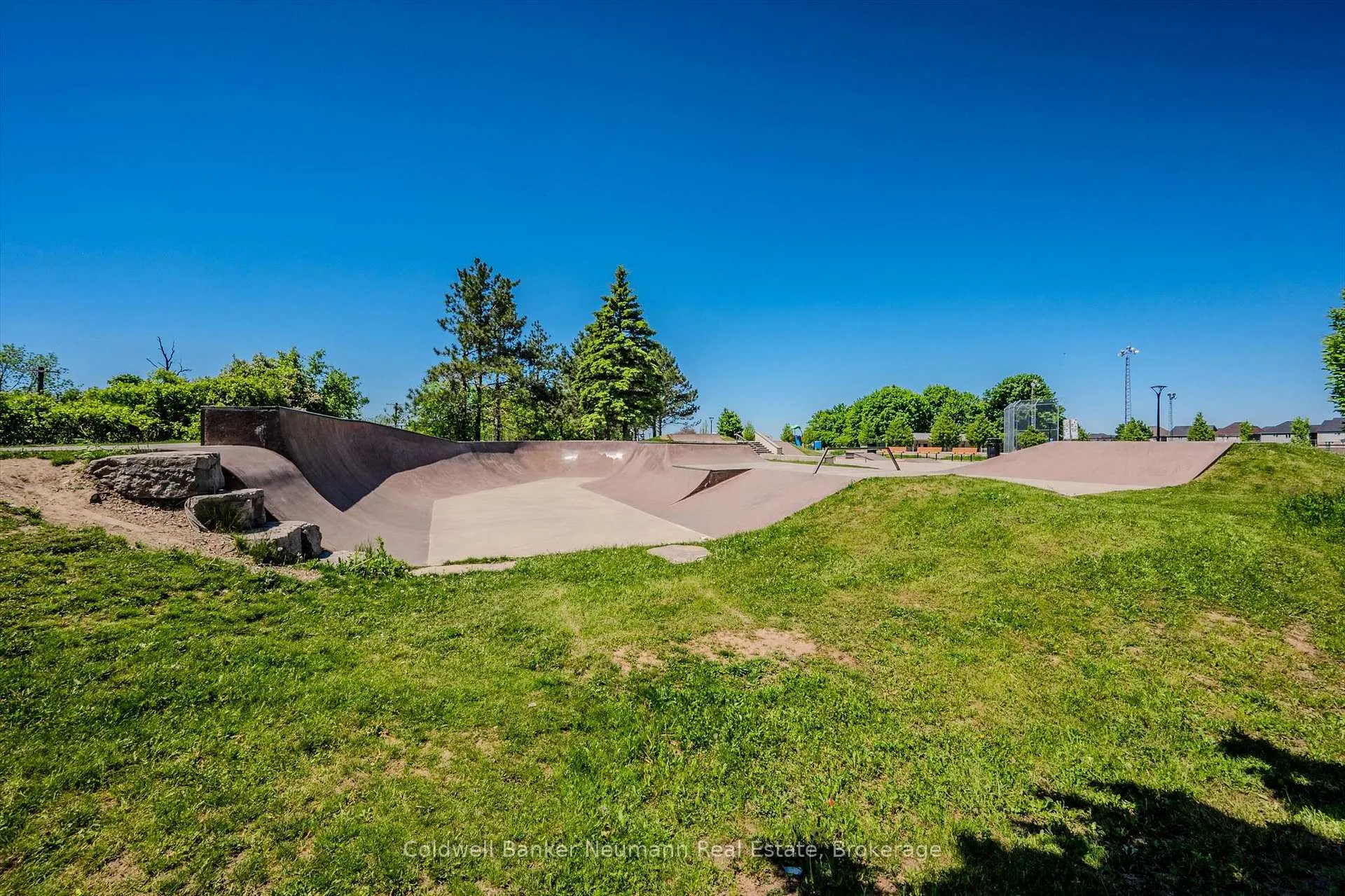Photo 41 of 153 Harris Street, Guelph/Eramosa, Rockwood — HOMEH