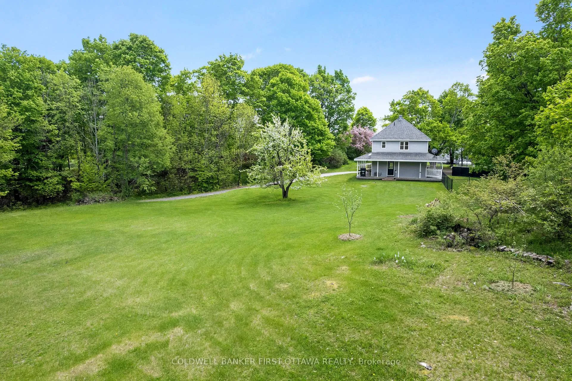 Photo 2 of 2511 Concession 10C, Lanark Highlands, Lanark Highlands (Lanark) Twp — HOMEH