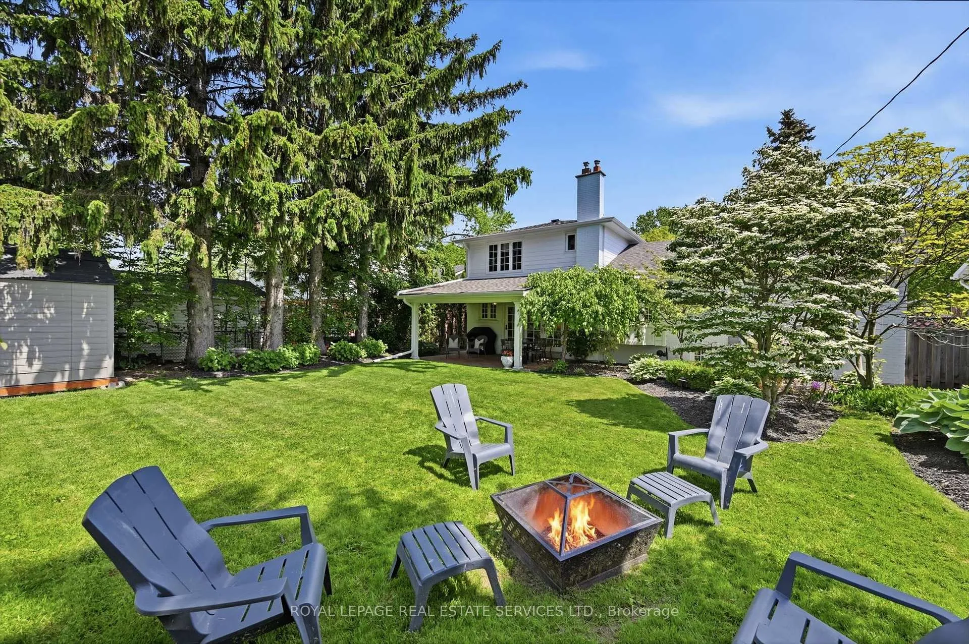 Photo 2 of 194 Solingate Drive, Oakville, Bronte — HOMEH