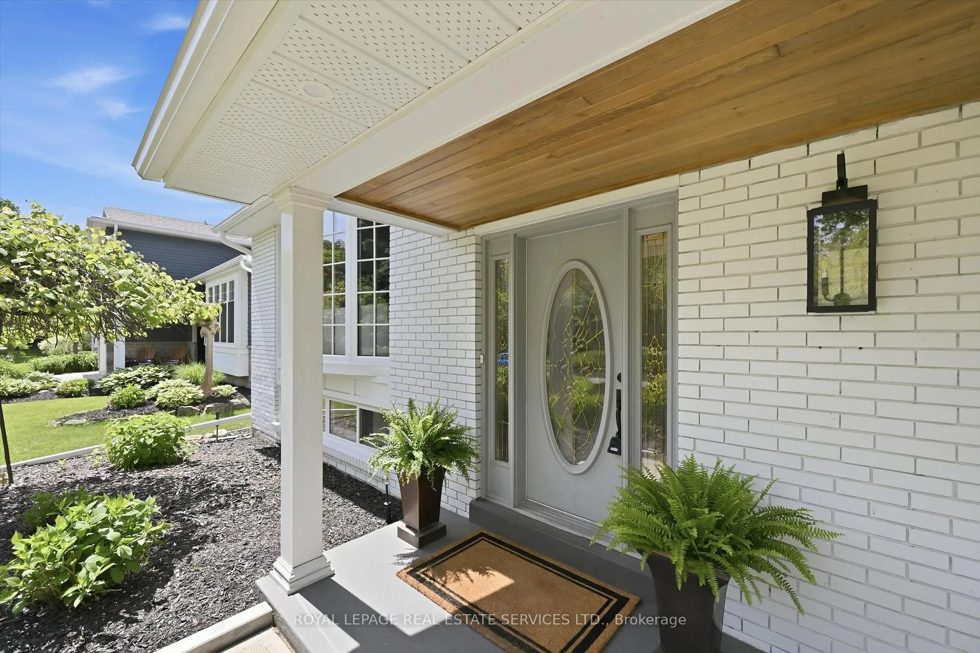Photo 7 of 194 Solingate Drive, Oakville, Bronte — HOMEH
