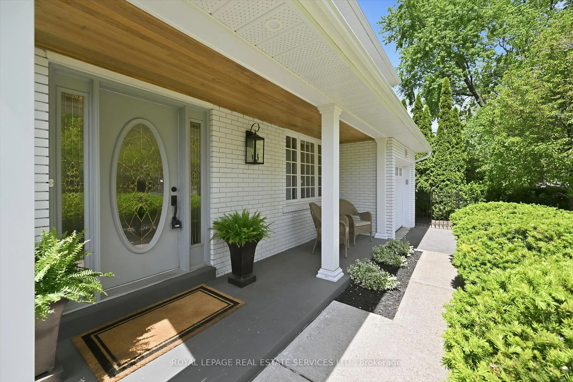 Photo 8 of 194 Solingate Drive, Oakville, Bronte — HOMEH