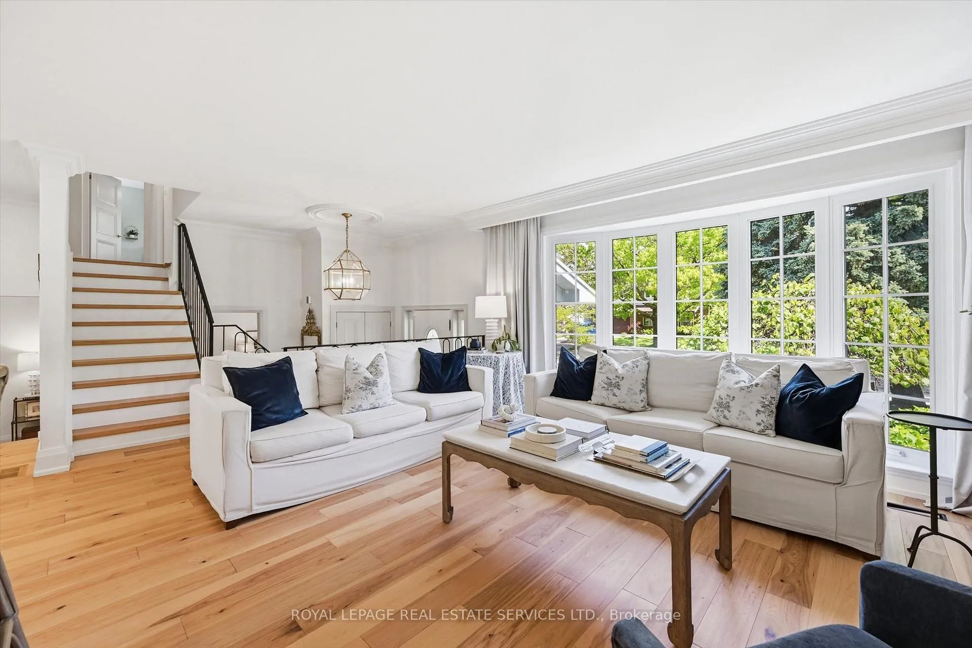 Photo 17 of 194 Solingate Drive, Oakville, Bronte — HOMEH
