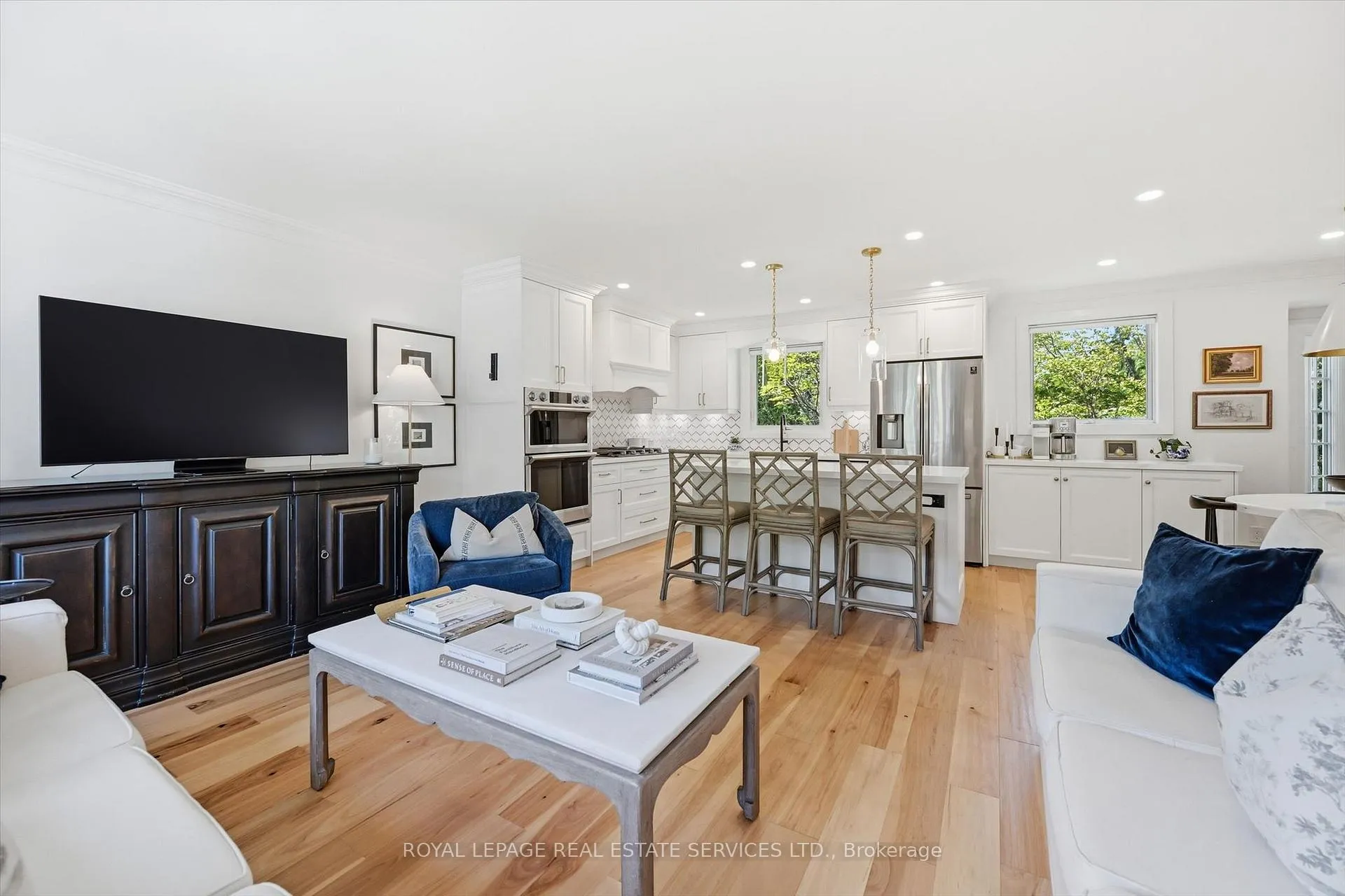 Photo 18 of 194 Solingate Drive, Oakville, Bronte — HOMEH