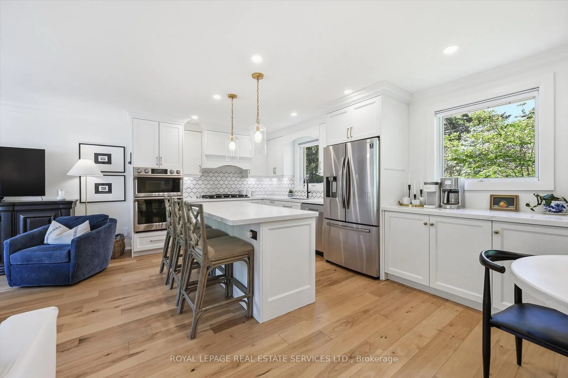 Photo 19 of 194 Solingate Drive, Oakville, Bronte — HOMEH