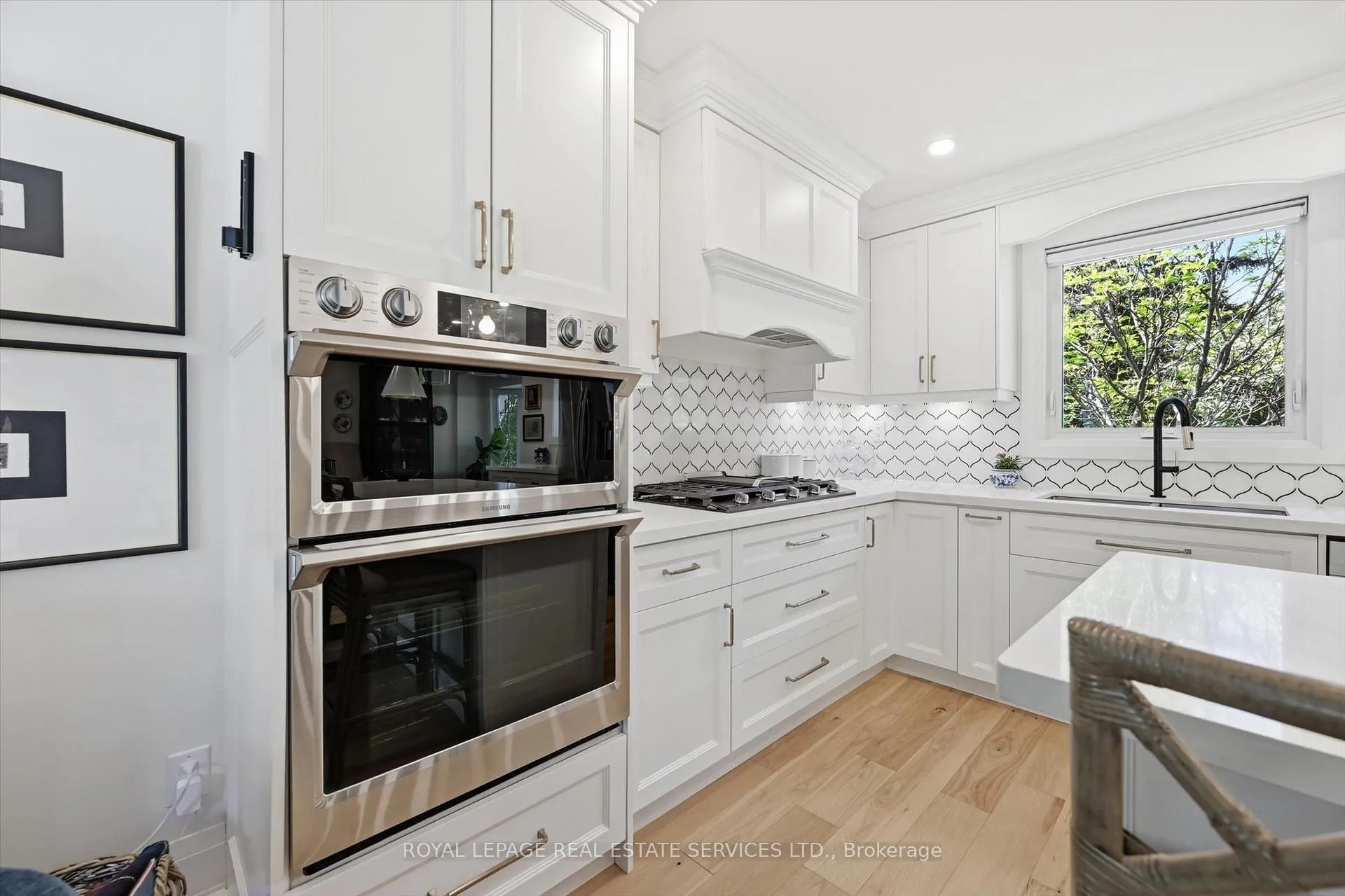 Photo 22 of 194 Solingate Drive, Oakville, Bronte — HOMEH