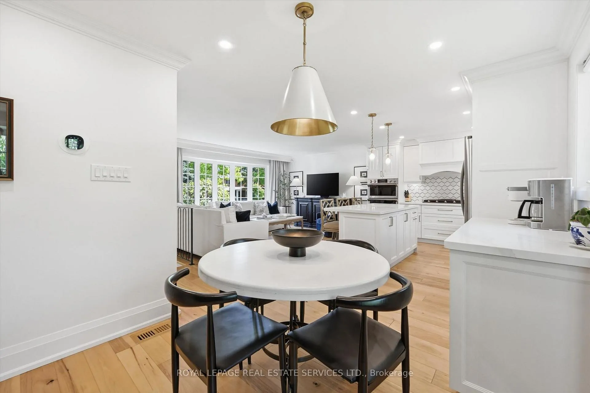Photo 25 of 194 Solingate Drive, Oakville, Bronte — HOMEH