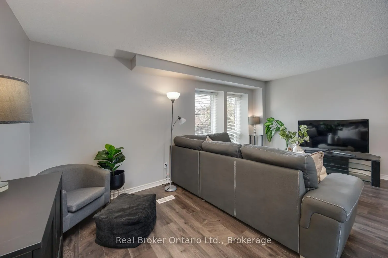 Photo 13 of Unit 30, 220 Ormond Drive, Oshawa, Samac — HOMEH