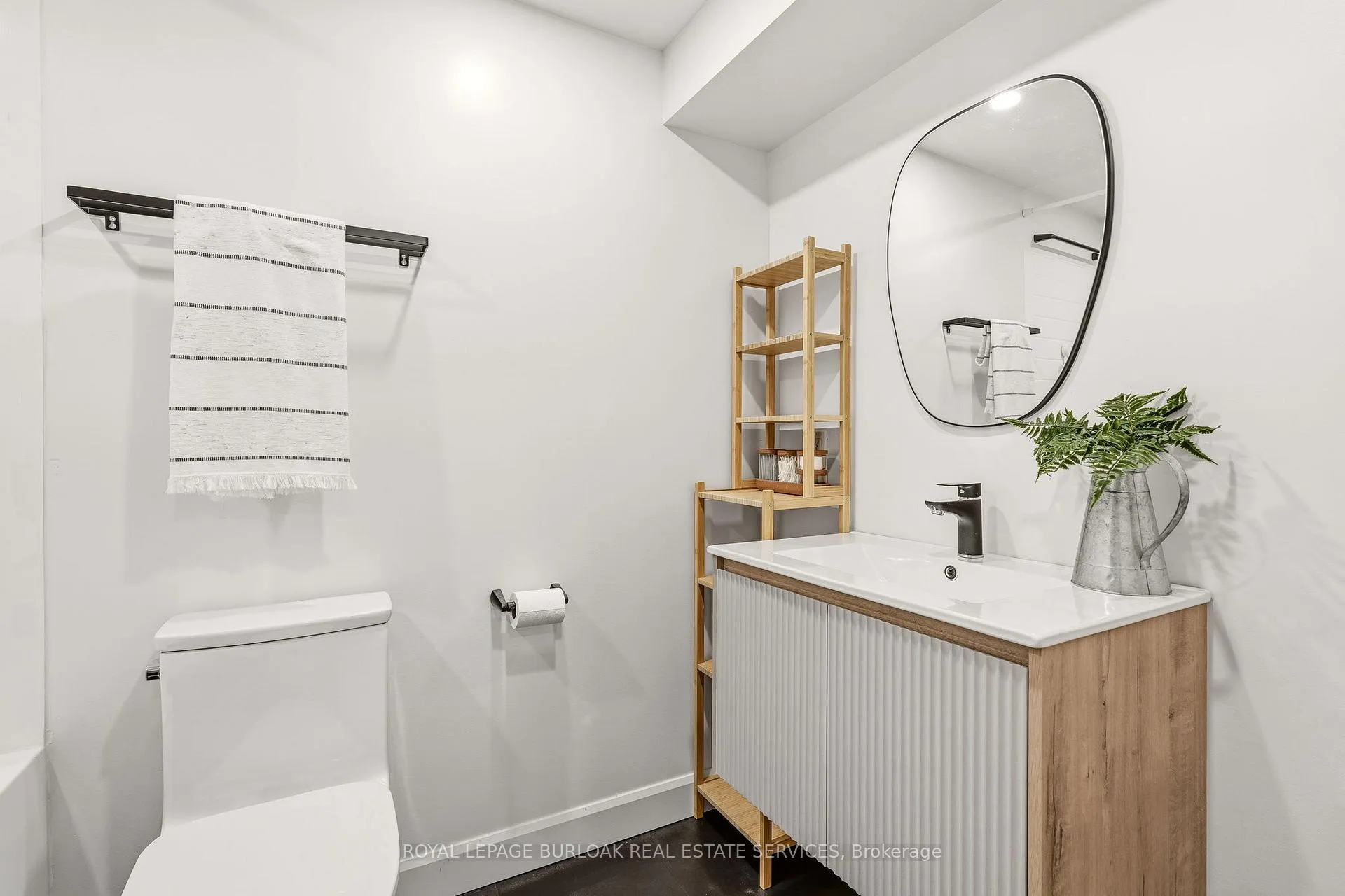 Photo 27 of 1191 Limeridge Road, Hamilton, Lisgar — HOMEH