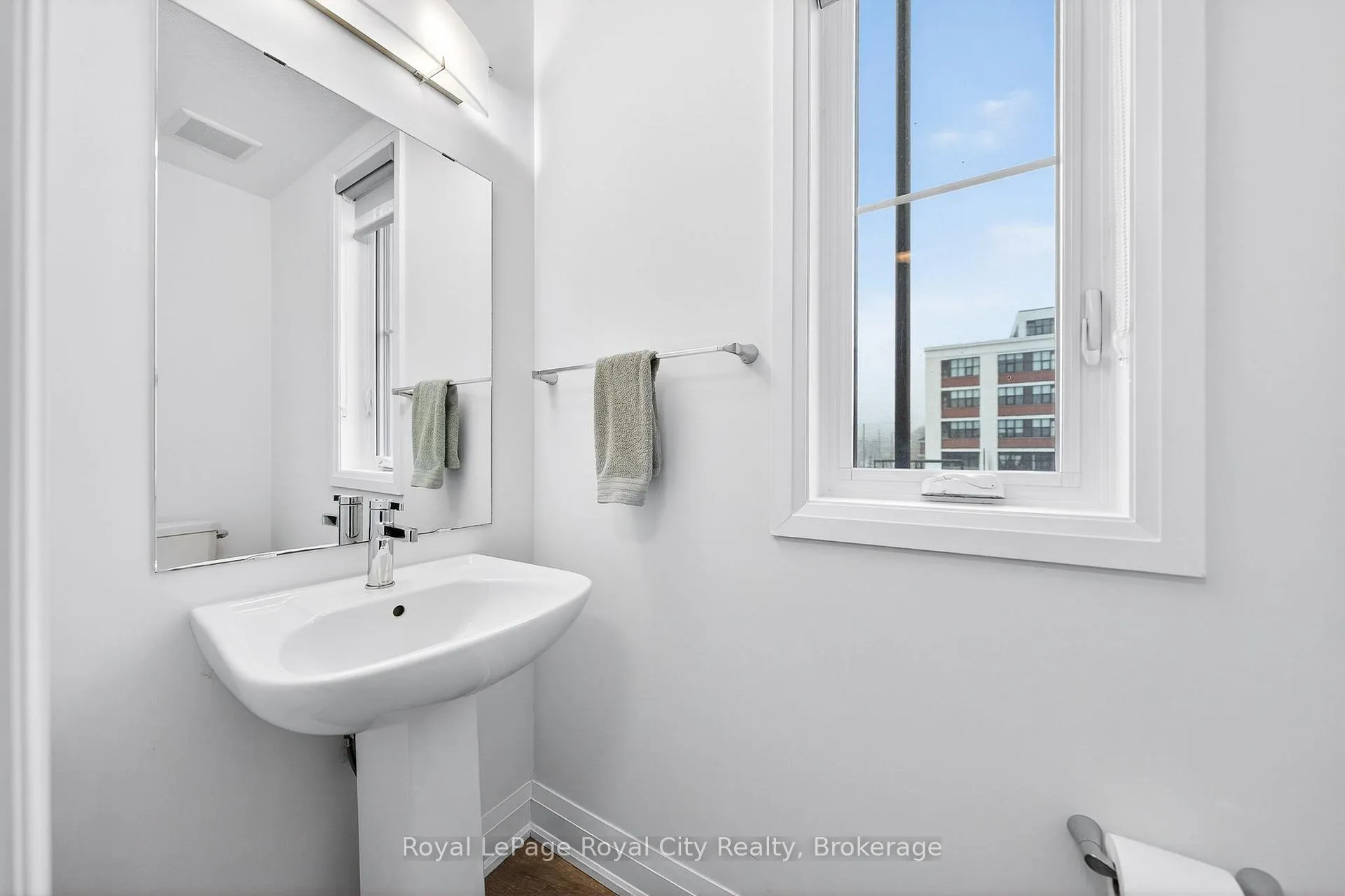 Photo 9 of 150 Huron Street, Guelph, St. Patrick's Ward — HOMEH