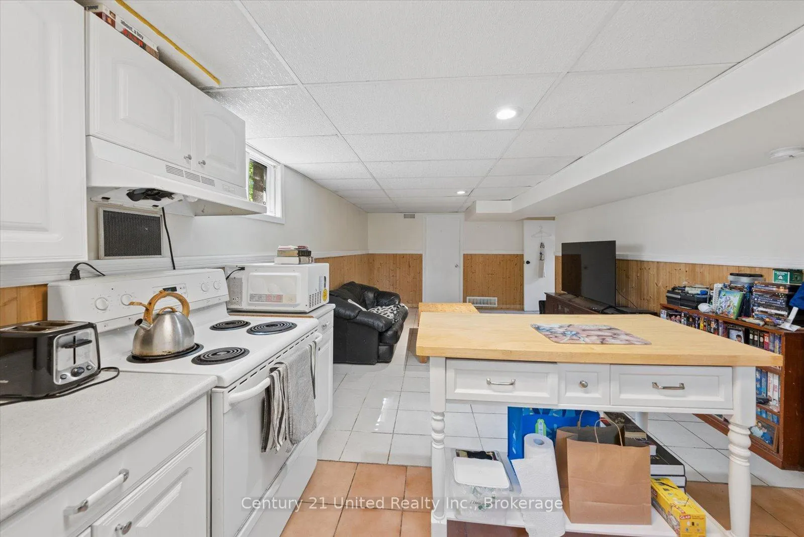 Photo 37 of 193 Shelbourne Street, Peterborough, Northcrest Ward 5 — HOMEH