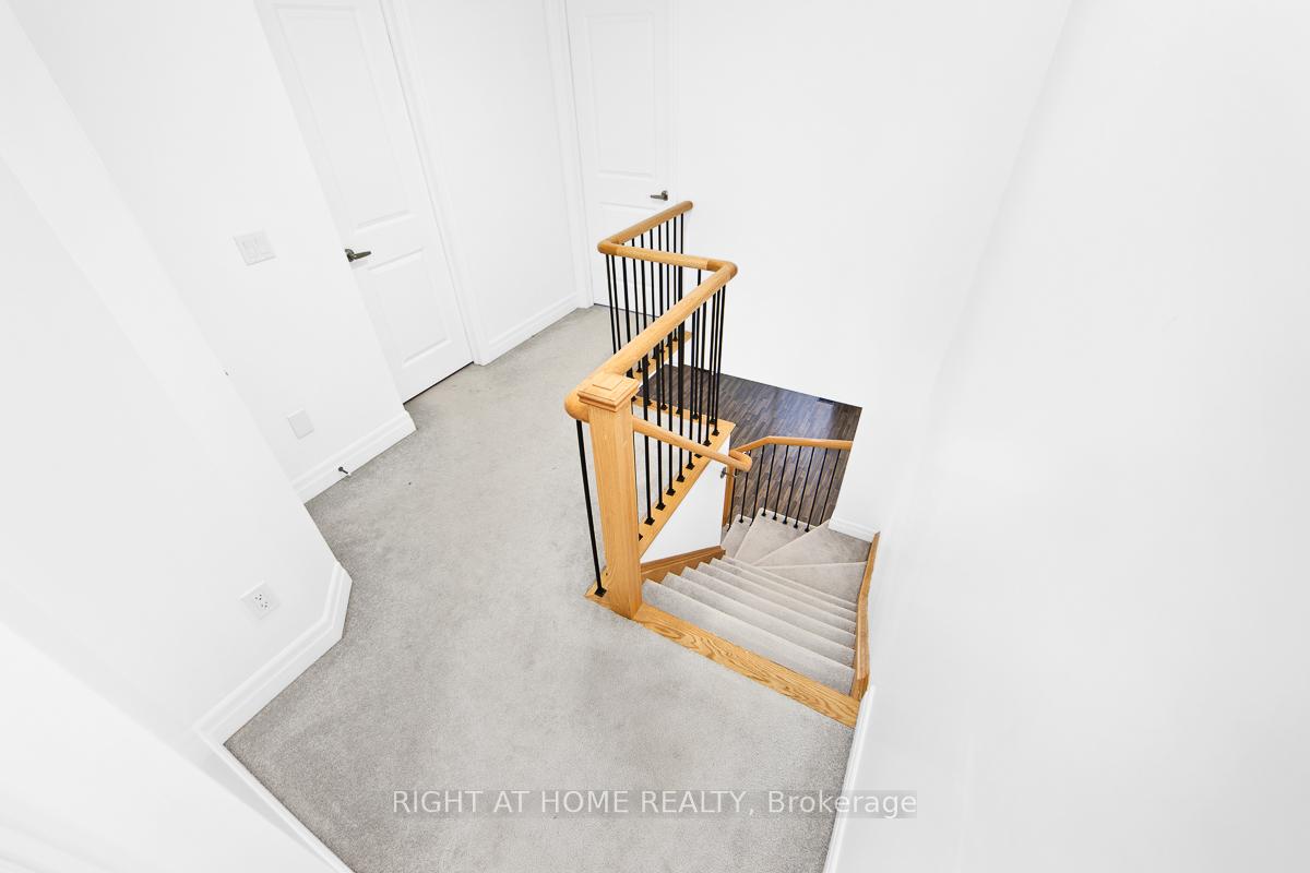 Photo 18 of Unit 34, 384 Arctic Red Drive E, Oshawa, Windfields — HOMEH