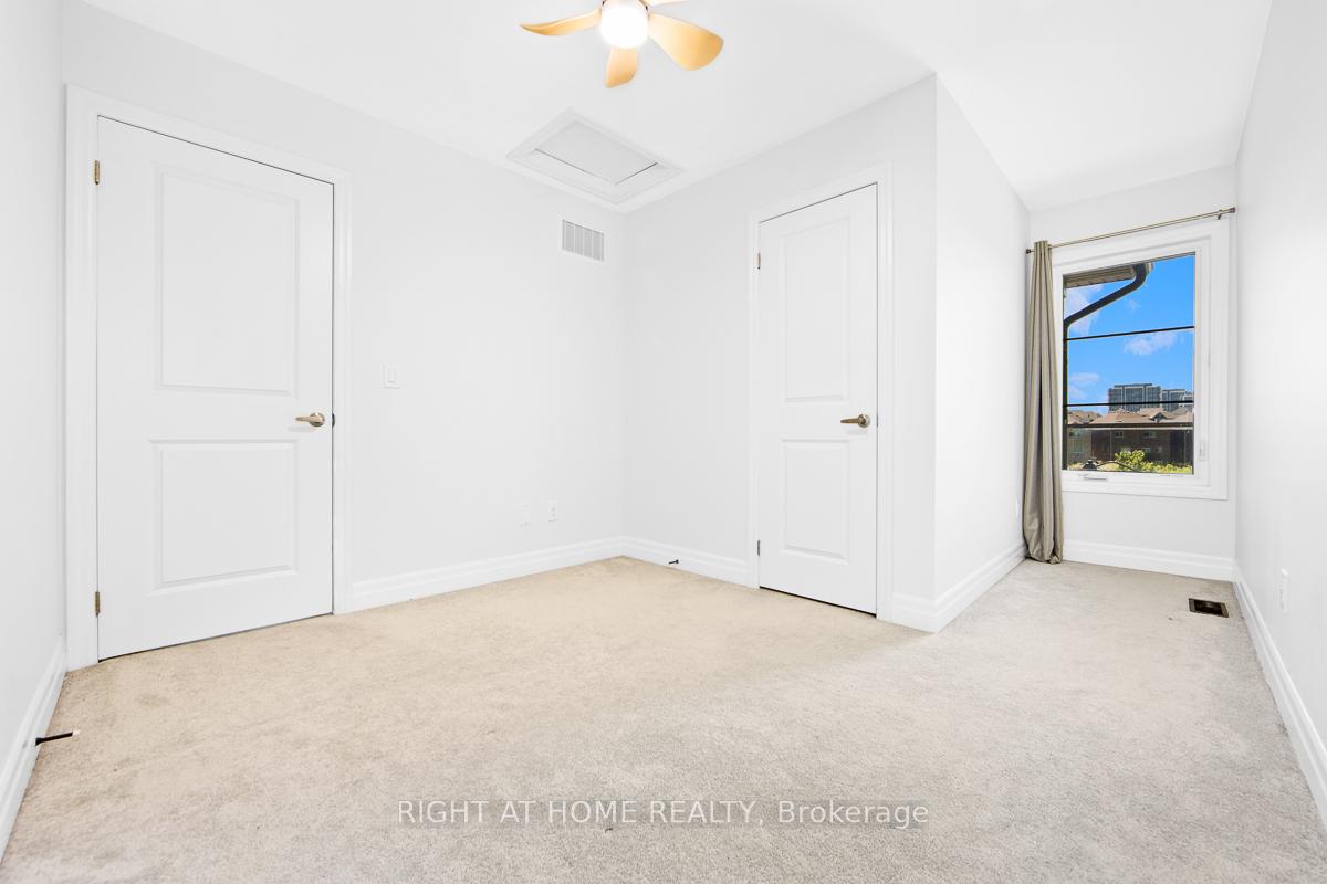Photo 23 of Unit 34, 384 Arctic Red Drive E, Oshawa, Windfields — HOMEH